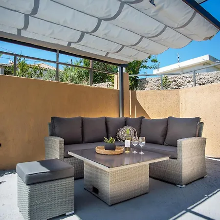 Erasmia's House Dom wakacyjny