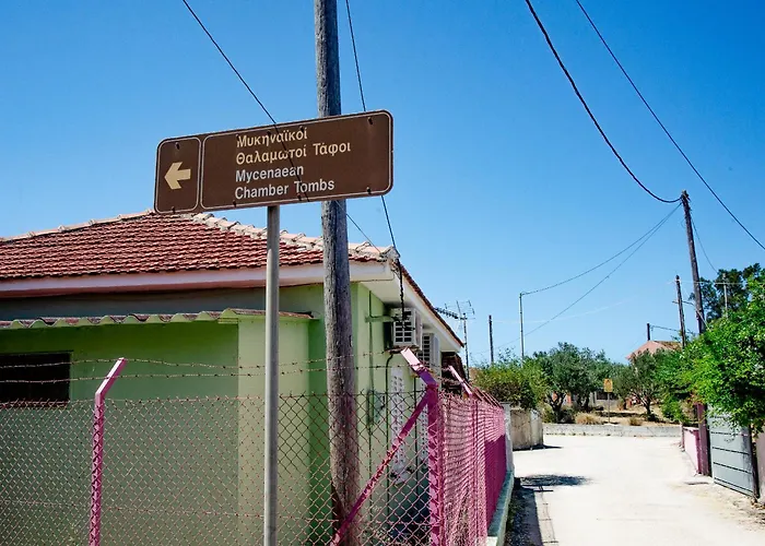 בית נופש Erasmia's House